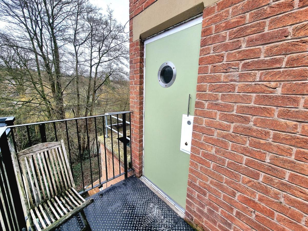 Spacious Retreat With River Views Near Peak District มัทล็อก ภายนอก รูปภาพ